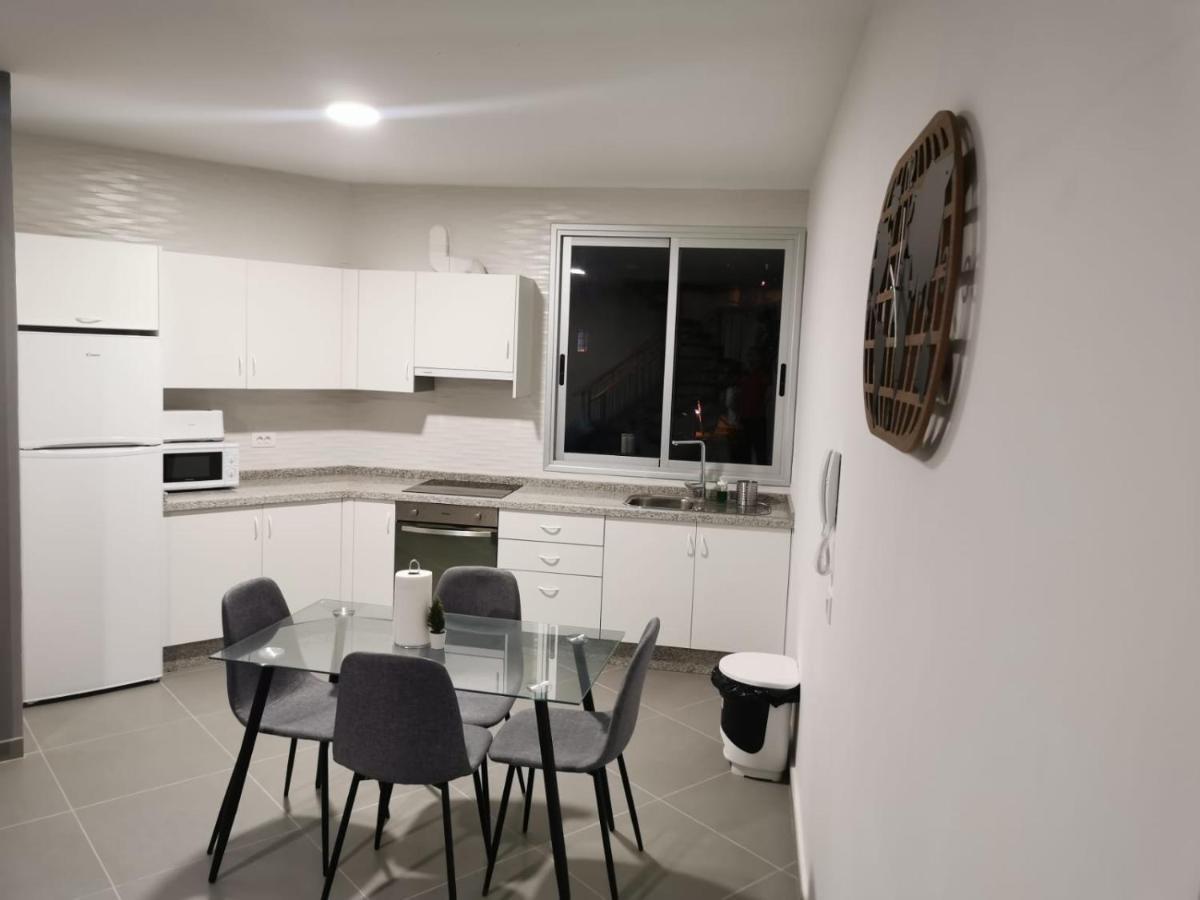 Amplio Duplex Apartment Tamaimo Luaran gambar