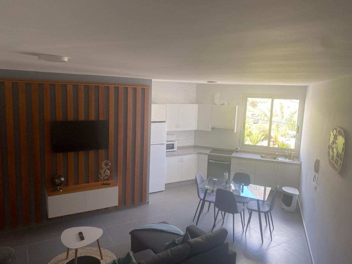 Amplio Duplex Apartment Tamaimo Luaran gambar